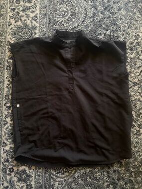 FIGS Women Black Rafaela Oversized Scrub Top XS